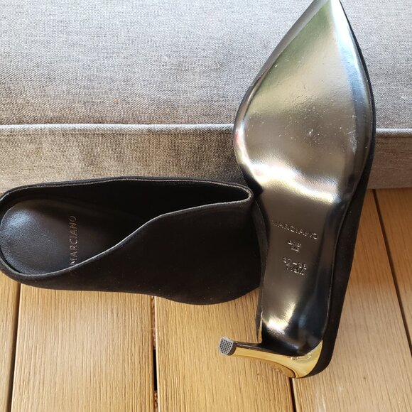 EUC Guess by MARCIANO jet black suede gold heel pointy toe mule (7.5) slides - Picture 6 of 9